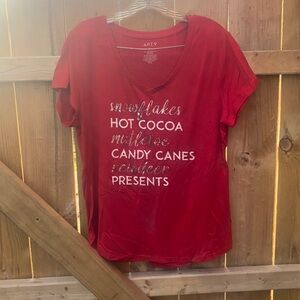 Holiday tee sz. L